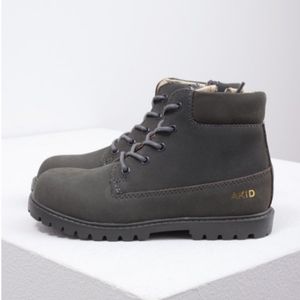 AKID ATTICUS GRAY BOOTS